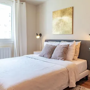 lyon-centre-appartement-meubl.hotels-rhonealpes.com/